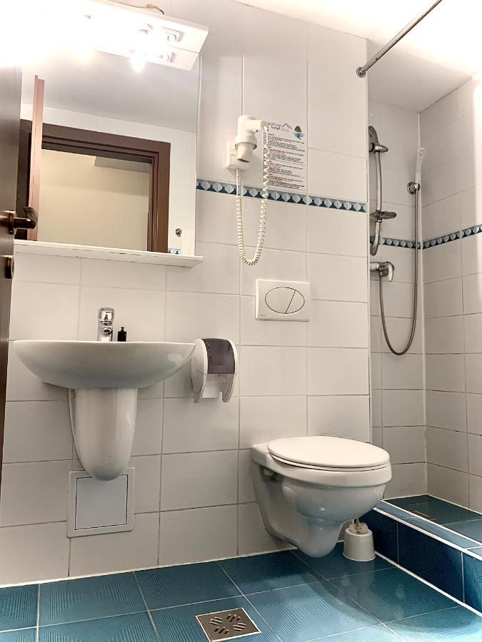 Hotel Roberts 锡比乌 外观 照片