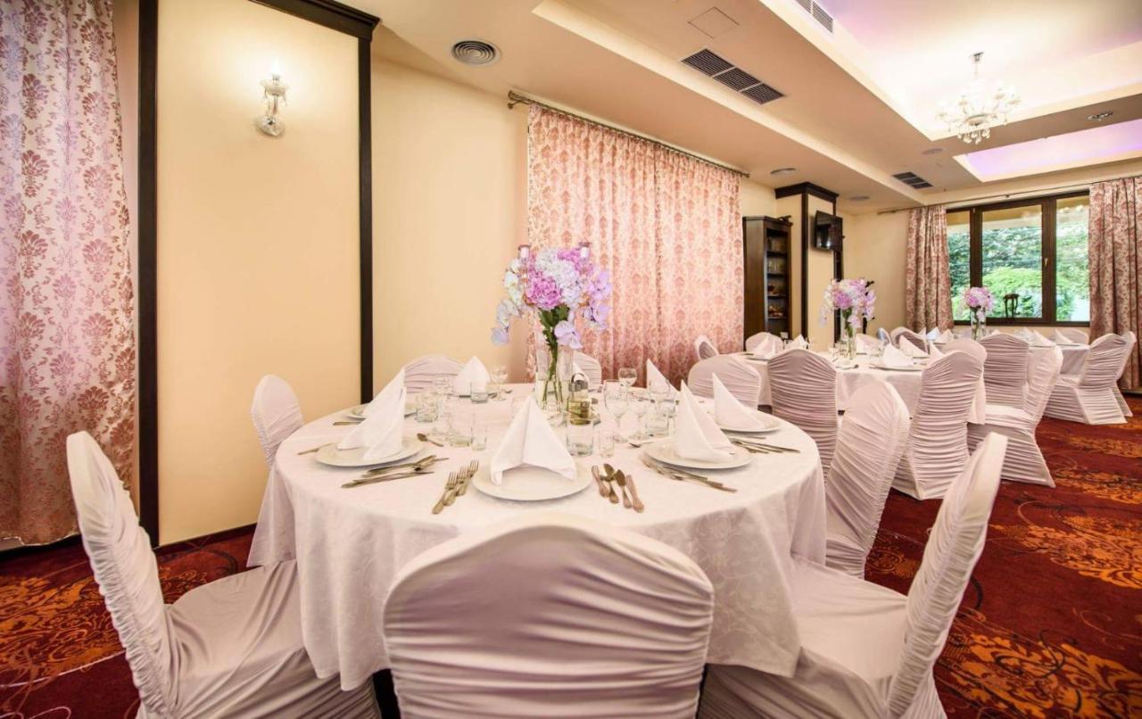 Hotel Roberts 锡比乌 外观 照片