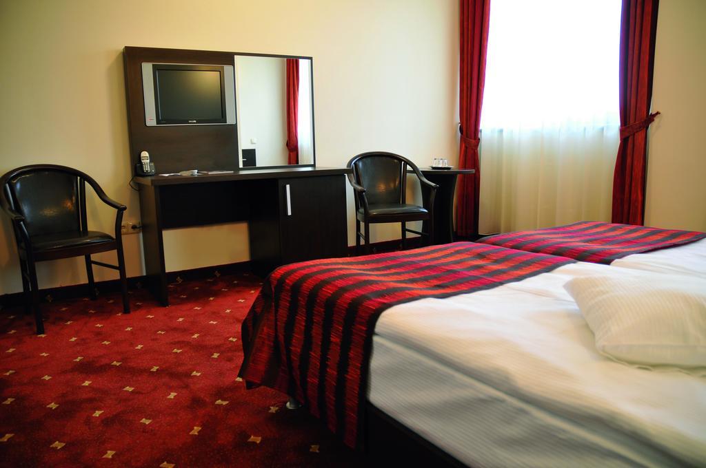 Hotel Roberts 锡比乌 客房 照片